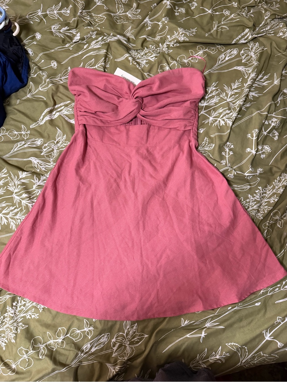 Francesca's Collections Strapless Twist-Front Rose Dress